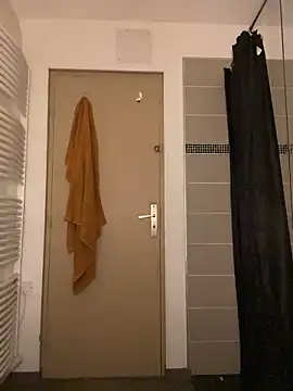 Snapshot of dasilva_elsa21 chatting on 28, 3, 2026 dasilva elsa21 online show from 28, 3, 2026