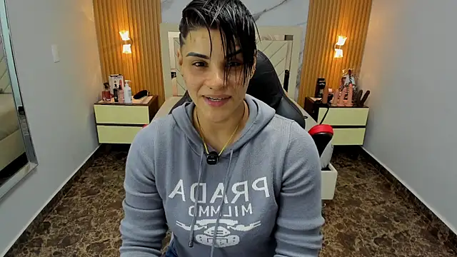 KAROLLJONES1 online show from 4, 2, 2026