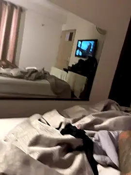 vamugh01  online show from 2, 11, 2025