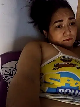 Snapshot of linda_luna29 chatting on 30, 9, 2025 linda luna29 online show from 30, 9, 2025