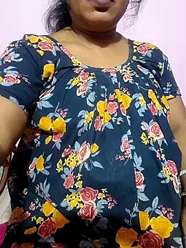 Snapshot of Cute-Swewty chatting on 17, 11, 2025 Cute-Swewty online show from 17, 11, 2025