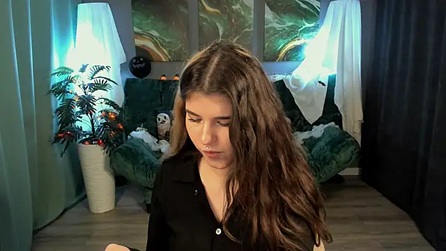 Snapshot of AnoraDark chatting on 15, 10, 2025 AnoraDark online show from 15, 10, 2025