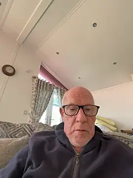 Snapshot of philefc chatting on 4, 3, 2026 philefc online show from 4, 3, 2026