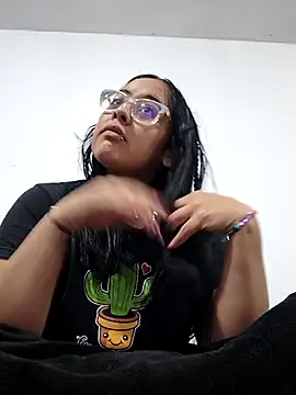 Sofia leving online show from 26, 9, 2025