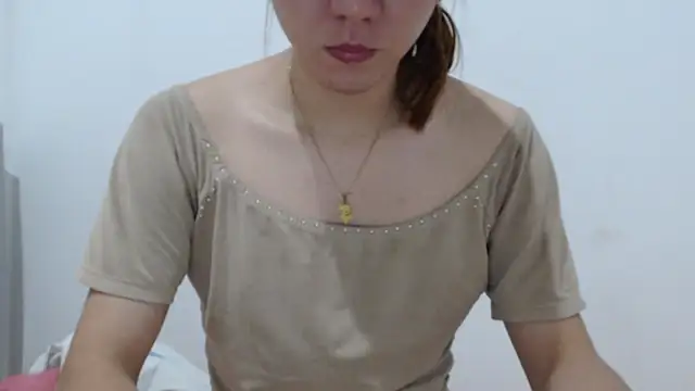 Dolly Peach  online show from 20, 2, 2026