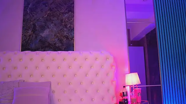 KendraMoon online show from 17, 10, 2025