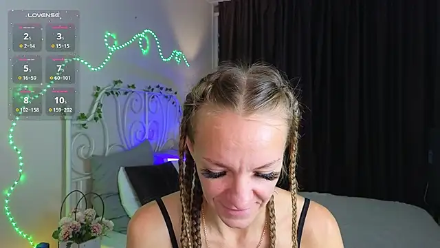 Snapshot of Jesica_mooon chatting on 16, 10, 2025 Jesica mooon online show from 16, 10, 2025