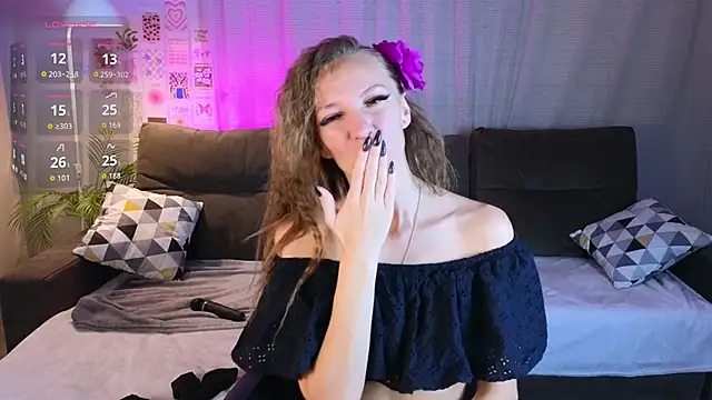 Snapshot of Jesica_mooon chatting on 18, 10, 2025 Jesica mooon online show from 18, 10, 2025