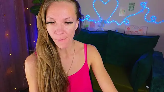 Snapshot of Jesica_mooon chatting on 23, 10, 2025 Jesica mooon online show from 23, 10, 2025