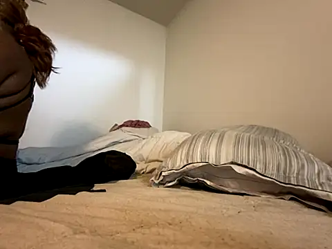 Snapshot of KANDIS864 chatting on 22, 10, 2025 KANDIS864 online show from 22, 10, 2025