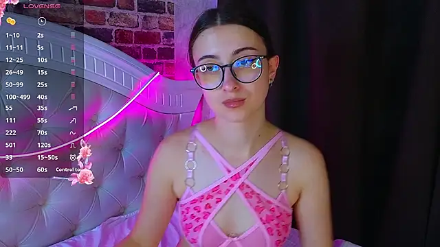 LorettaMartinez online show from 23, 9, 2025