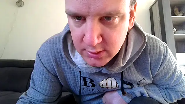 Snapshot of epica40 chatting on 18, 10, 2025 epica40 online show from 18, 10, 2025