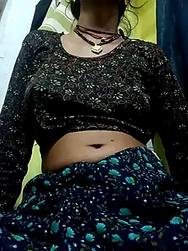 Snapshot of Juhi_chawla chatting on 21, 10, 2025 Juhi chawla online show from 21, 10, 2025