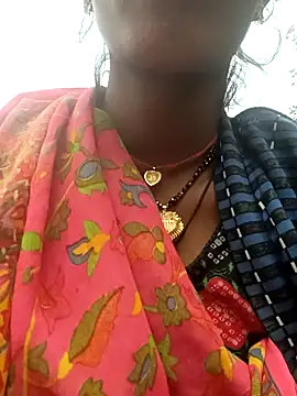 Snapshot of Juhi_chawla chatting on 29, 10, 2025 Juhi chawla online show from 29, 10, 2025