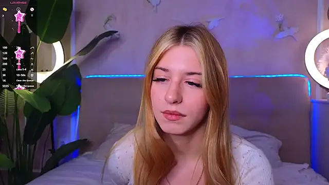 Snapshot of BonnieWalton chatting on 17, 11, 2025 BonnieWalton online show from 17, 11, 2025