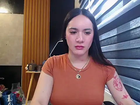 Yhanbeaufort18 online show from 18, 9, 2025