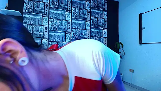 Mia Morelli  online show from 21, 11, 2025