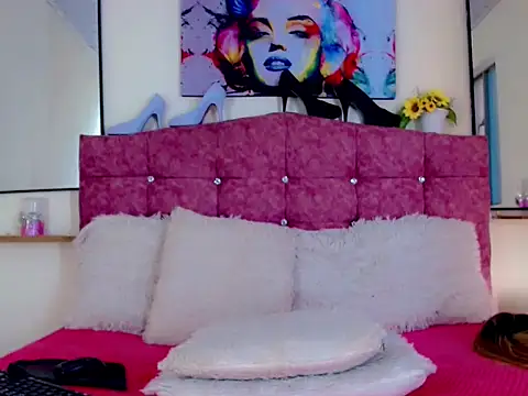 Snapshot of Lesly_Zafiro- chatting on 19, 9, 2025 Lesly Zafiro- online show from 19, 9, 2025