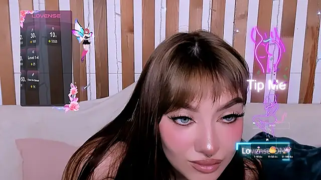 Emily Tylerr online show from 10, 10, 2025