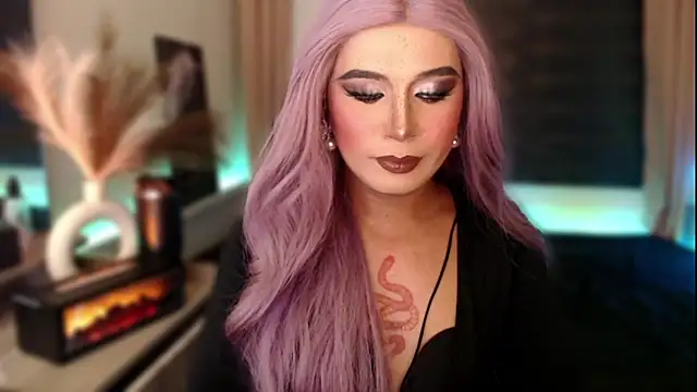 Snapshot of mslilly_croft chatting on 10, 2, 2026 mslilly croft online show from 10, 2, 2026