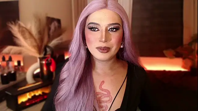 Snapshot of mslilly_croft chatting on 15, 2, 2026 mslilly croft online show from 15, 2, 2026