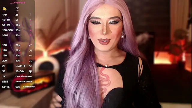 Snapshot of mslilly_croft chatting on 3, 3, 2026 mslilly croft online show from 3, 3, 2026