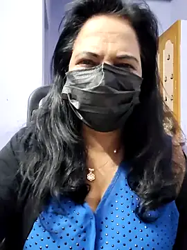 mallu-lover online show from 15, 10, 2025