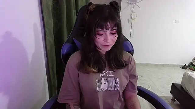 AnnaKaotic online show from 9, 10, 2025