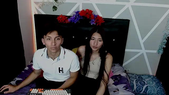 COZY7COUPLE online show from 2, 10, 2025