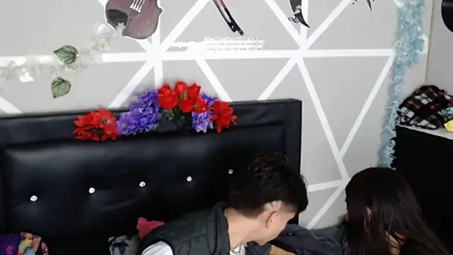 COZY7COUPLE online show from 4, 10, 2025