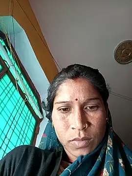 Snapshot of Sonam_pandeyji chatting on 4, 12, 2025 Sonam pandeyji online show from 4, 12, 2025