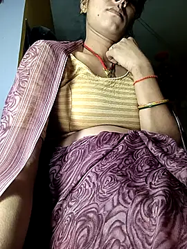 Snapshot of Sonam_pandeyji chatting on 4, 12, 2025 Sonam pandeyji online show from 4, 12, 2025