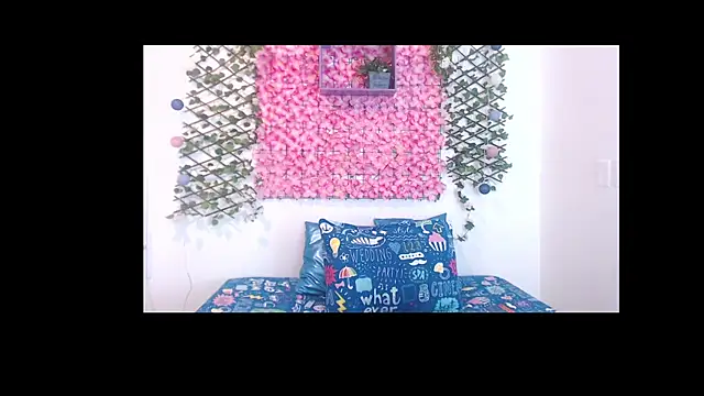 Snapshot of iam_lukas__ chatting on 17, 9, 2025 iam lukas online show from 17, 9, 2025