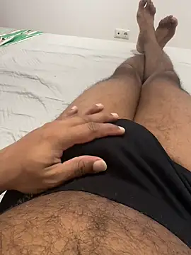 Snapshot of Madu0999 chatting on 27, 10, 2025 Madu0999 online show from 27, 10, 2025