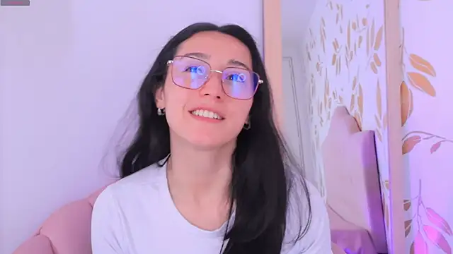 Snapshot of Ginevra_esposito chatting on 18, 11, 2025 Ginevra esposito online show from 18, 11, 2025