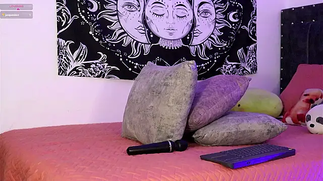 Raven06  online show from 11, 3, 2026