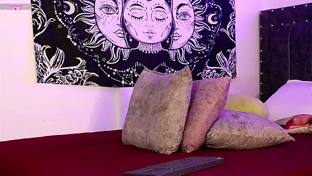 Raven06  online show from 12, 3, 2026