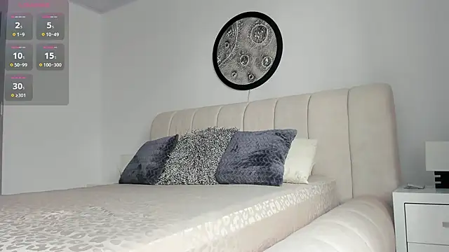 Snapshot of victoriia_rose chatting on 17, 9, 2025 victoriia rose online show from 17, 9, 2025