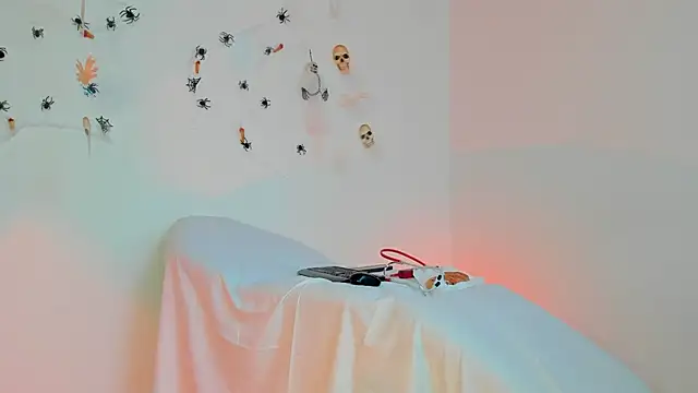 Snapshot of victoriia_rose chatting on 31, 10, 2025 victoriia rose online show from 31, 10, 2025