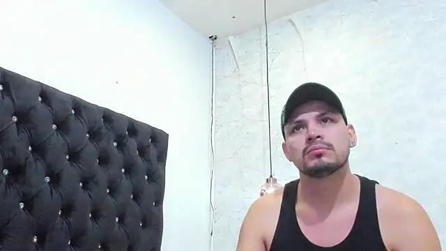 AndresSterling  online show from 3, 10, 2025