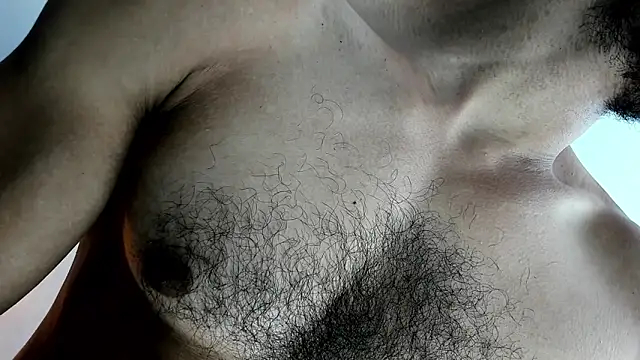 latinhotmuscle online show from 3, 11, 2025