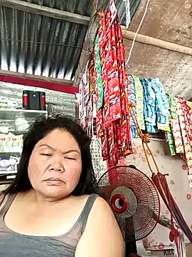 Snapshot of Mari_fvcks chatting on 8, 10, 2025 Mari fvcks online show from 8, 10, 2025