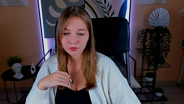 VivianGutierrez online show from 3, 10, 2025