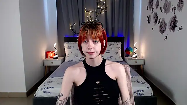 AveryLia online show from 11, 9, 2025