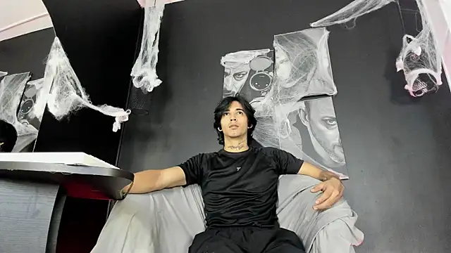 jett savage online show from 17, 10, 2025