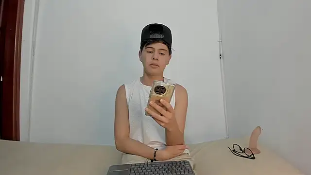 Felipe Cold online show from 2, 12, 2025