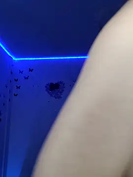 Danly  online show from 28, 11, 2025