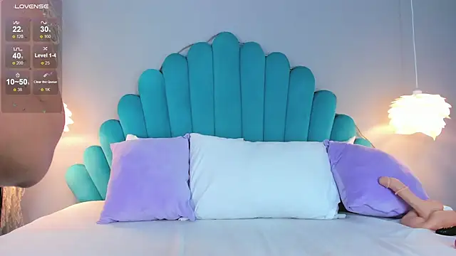 Snapshot of SweetAnngell chatting on 30, 10, 2025 SweetAnngell online show from 30, 10, 2025