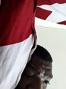 Snapshot of TmanZim2025 chatting on 6, 10, 2025 TmanZim2025 online show from 6, 10, 2025