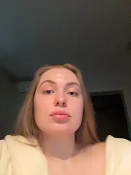 DeniMilkyyyyy online show from 15, 10, 2025